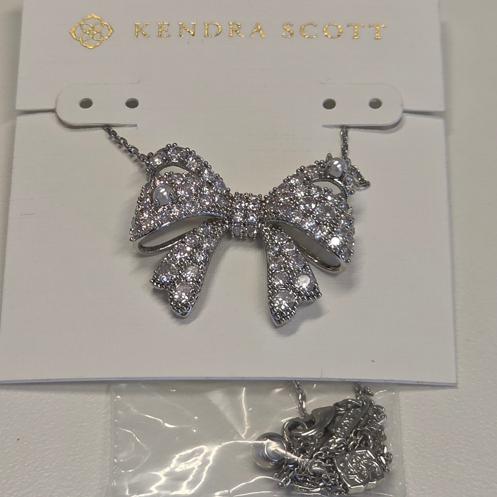 Kendra Scott Silver Pave Crystal Bow Pendant Necklace with Pearl Accents New - Picture 5 of 10